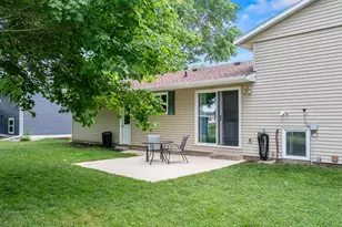 201 3rd St E, Tracy, MN 56175 - Photo 5