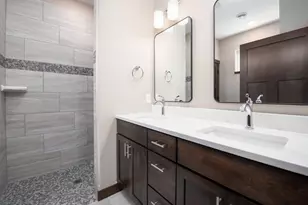 216 Dancing Waters Cir, Mankato, MN 56001 - Photo 17
