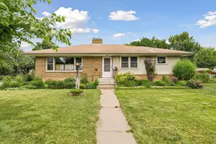 375 Jessamine Ave W, Saint Paul, MN 55117 - Photo 1