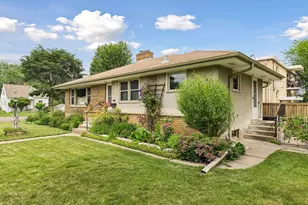 375 Jessamine Ave W, Saint Paul, MN 55117 - Photo 3