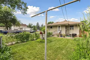 375 Jessamine Ave W, Saint Paul, MN 55117 - Photo 43
