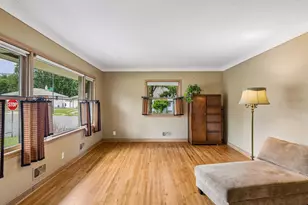 375 Jessamine Ave W, Saint Paul, MN 55117 - Photo 7