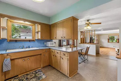 375 Jessamine Avenue W, Saint Paul, MN 55117 - Photo 17