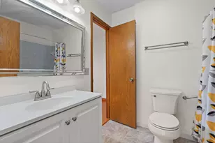 15720 Gallery Ave, Apple Valley, MN 55124 - Photo 17