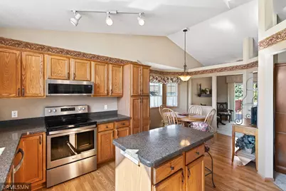 893 Marnie Circle S, Maplewood, MN 55119 - Photo 15