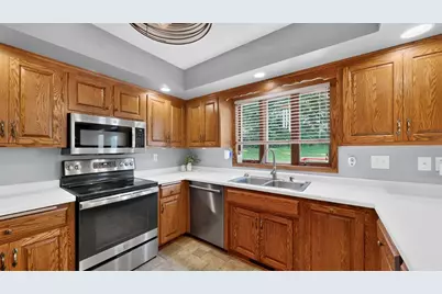 2217 Regent Lane SW, Rochester, MN 55902 - Photo 11