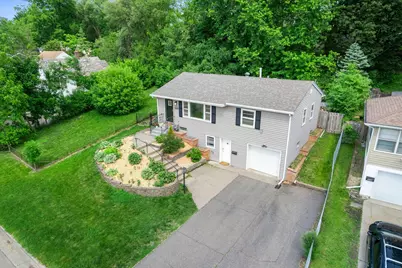 2736 McNair Drive N, Robbinsdale, MN 55422 - Photo 3
