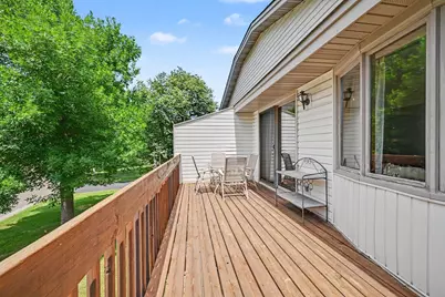 5654 Chatsworth Street N, Shoreview, MN 55126 - Photo 25