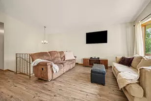 5654 Chatsworth St N, Shoreview, MN 55126 - Photo 15