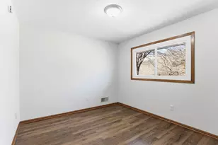 936 Jefferson Ave, Saint Paul, MN 55102 - Photo 9