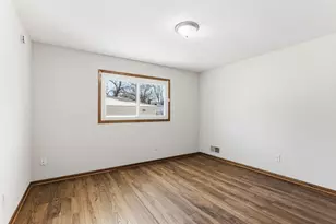 936 Jefferson Ave, Saint Paul, MN 55102 - Photo 13