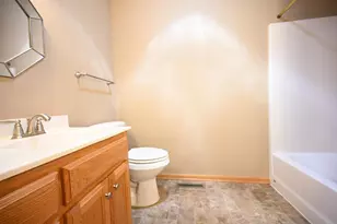 461 Roundhouse St, Shakopee, MN 55379 - Photo 11