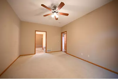 461 Roundhouse Street, Shakopee, MN 55379 - Photo 17