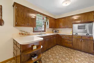 219 Floral Ave, Mankato, MN 56001 - Photo 11