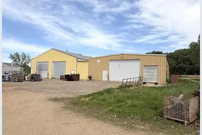 1915 1st Avenue, Windom, MN 56101 - Photo 1