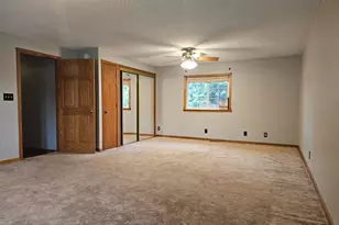206 Pine St SW, New London, MN 56273 - Photo 17
