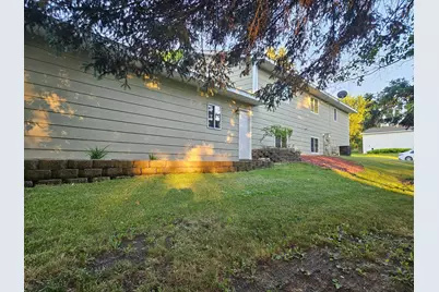 206 Pine Street SW, New London, MN 56273 - Photo 31