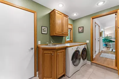 8649 Alisa Lane, Chanhassen, MN 55317 - Photo 17
