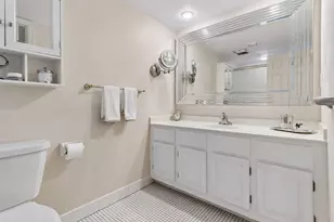 7200 York Ave S, Edina, MN 55435 - Photo 25