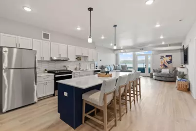 907 N Lakeshore Drive #303, Lake City, MN 55041 - Photo 7