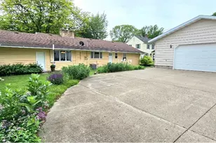 505 E 3rd St, Morris, MN 56267 - Photo 41