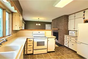 505 E 3rd St, Morris, MN 56267 - Photo 13