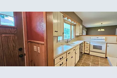 505 E 3rd Street, Morris, MN 56267 - Photo 17
