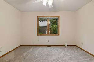 5677 Heather Ridge Dr, Shoreview, MN 55126 - Photo 19