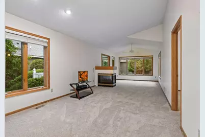 5677 Heather Ridge Drive, Shoreview, MN 55126 - Photo 3