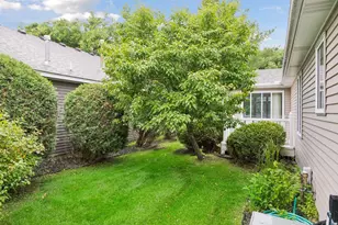 5677 Heather Ridge Dr, Shoreview, MN 55126 - Photo 29