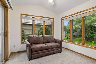 5677 Heather Ridge Drive, Shoreview, MN 55126 - Photo 7