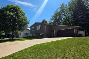 1609 Garfield Ave, Albert Lea, MN 56007 - Photo 3