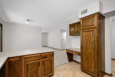 6775 W 192nd Avenue, Eden Prairie, MN 55346 - Photo 11
