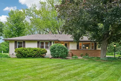 1866 Sterling Avenue N, Maplewood, MN 55109 - Photo 1