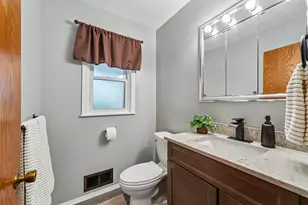 1866 Sterling Ave N, Maplewood, MN 55109 - Photo 15