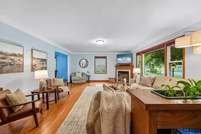 1866 Sterling Avenue N, Maplewood, MN 55109 - Photo 5