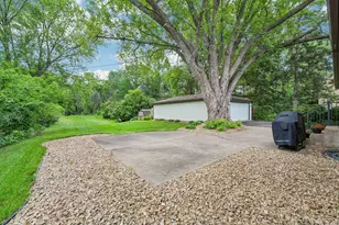 1866 Sterling Ave N, Maplewood, MN 55109 - Photo 53