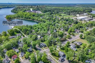 323 NW 11th St, Grand Rapids, MN 55744 - Photo 3