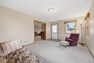 169 Summerset Lane SE, Hutchinson, MN 55350 - Photo 9