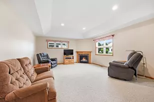 169 Summerset Ln SE, Hutchinson, MN 55350 - Photo 7