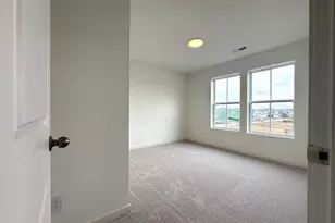 4975 Airlake Dr, Woodbury, MN 55129 - Photo 15