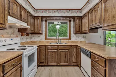 1309 Horseshoe Drive, Willmar, MN 56201 - Photo 9