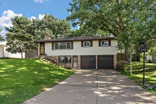 2836 121st Ln NW, Coon Rapids, MN 55433 - Photo 3