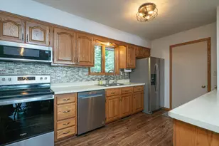 2057 Summit Dr, Cushing, MN 56443 - Photo 7