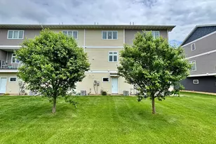 2157 Rolling Green Ln, North Mankato, MN 56003 - Photo 3