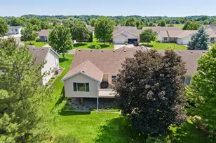 612 Butler Dr, Belle Plaine, MN 56011 - Photo 3