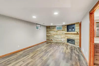 2206 Chancery Street S, Moorhead, MN 56560 - Photo 29