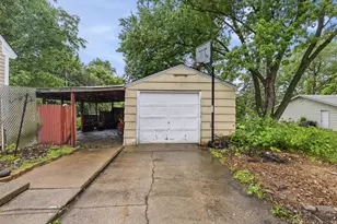 1450 Sandhurst Ave E, Maplewood, MN 55109 - Photo 23