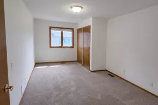 913 Richland Ave SW, Willmar, MN 56201 - Photo 9