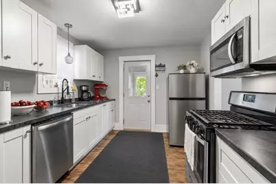 1062 Minnehaha Avenue E, Saint Paul, MN 55106 - Photo 7